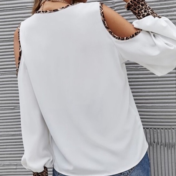 Boho black leopard print button cold shoulder blouse - Picture 4 of 8
